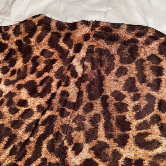 Cheetah print romper - Picture 4 of 4